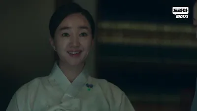 Soo Ae se enfrenta a la presión de su suegro chaebol... El inicio del conflicto en City of the Duke