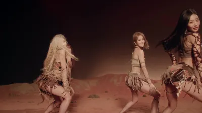 키스오브라이프 'SWEAT' 퍼포먼스 영상, 4일 만에 100만 뷰 돌파