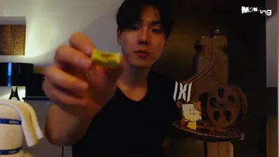 El viaje en solitario de MONSTA X por Kuala Lumpur: un registro de serenidad en una ciudad desconocida