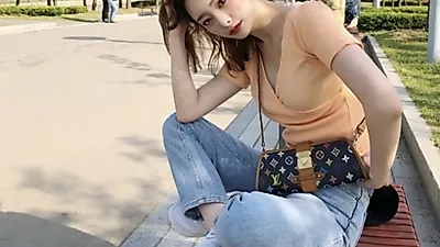 학창시절이 평범하지 않았다고 고백한 '모델 변정하'
