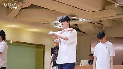 옹성우, "아이돌스러운 청량함 보여줄 것"…팬미팅 앞둔 연습실의 기록