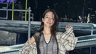 송소희, 한복 벗고 망사 원피스…사베페서 보여준 파격