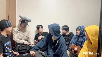 NAZE, 일본 일정 대비한 '상비약'과 '게임기' 등 가방 속 아이템 공유