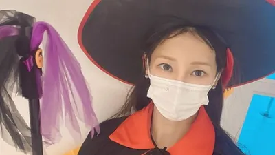 50대 미나, 20대 못지않은 볼륨감+복근으로 핼러윈 준비