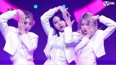 써드아이(3YE), ‘엠카’서 신곡 ‘STALKER’ 무대. “강렬 퍼포먼스”