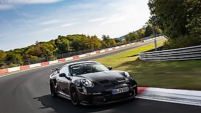 뉘르부르크링  6분 59.927초 '포르쉐 911 GT3', 미쉐린 파일롯 스포츠 컵 2 탑재