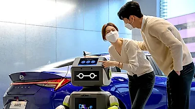 현대차그룹, 고객 응대 서비스 로봇 '달이' 최초 공개