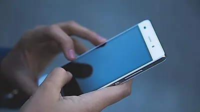 "피해자·경찰, 고맙다 했다" 보이스피싱 자수한 아이돌 출신 배우 측 해명