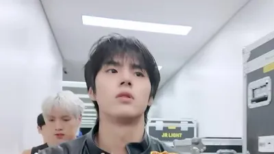 82MAJOR, KM CHART AWARDS 2026 무대 뒤 긴장과 설렘
