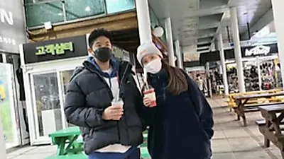 정시아, 남편 아닌 다른 남성과…176cm 듬직 피지컬 눈길