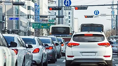 국토부는 14일부터 불법 자동차 일제 단속을 실시한다고 밝혔다.