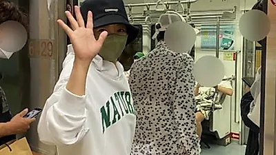 김희선, 얼굴 꽁꽁 싸매고 망원역에서 '안녕'