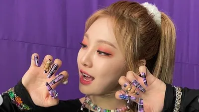 에스파 닝닝 "中 쇼트트랙 금메달 기뻐" 발언에 SM 주가 하락