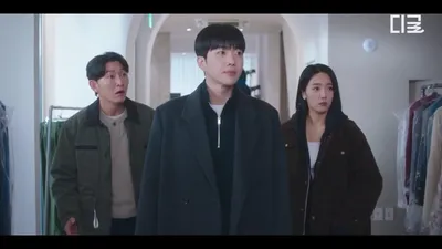김혜준의 돌발 사진에 강훈이 차가워진 이유…'최애의 사원' 속 묘한 긴장감
