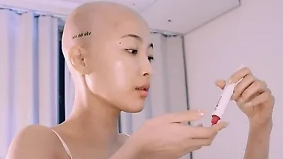 남자친구와 알콩달콩했던 유튜버 새벽, 투병 끝 사망