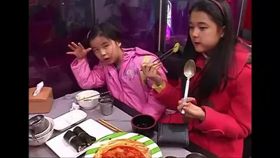 열두 명 동생 돌보는 장녀 남보라, 18살 차 막내와 함께한 20년 세월
