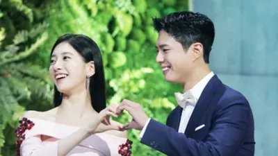 "오빠 먼저 내려가" 수지-박보검, 백상서 진짜 커플 같은 케미