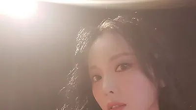자숙 끝난 홍진영, 한파에 헐벗고 "맞춰줘요"