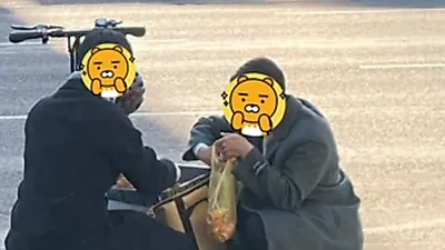 길거리에서 야쿠르트 아줌마 가방 터는 현장 포착, 알고 보니…
