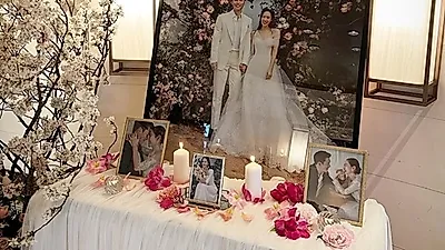 '현빈 아내' 손예진, 부케는 '절친' 공효진에게