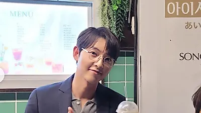 송중기 ‘10살 딸’ 있는 영국 여자친구, 과거 또 나왔다...이번엔
