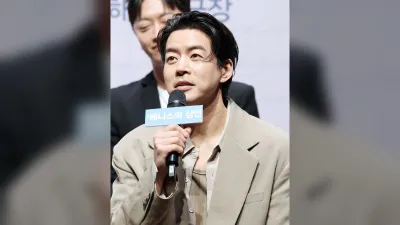 연극 '베니스의 상인' 개막, 배우 이상윤