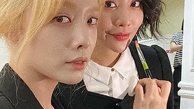 '더글로리' 이사라 김히어라 "혜정아 찔러서 미안"