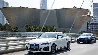 BMW 코리아, 브랜드 최초 순수전기 그란쿠페 BMW i4 공식 출시