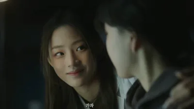뉴진스, K팝 팬들 정신병자 취급? "어린애들 앞세워 기싸움"