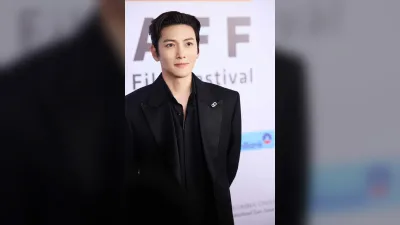 Estrellas de primer nivel como Ji Chang-wook y Park Sung-woong se reúnen en el Festival de Cine de Asia en Da Nang