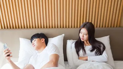 침묵 고문을 하는 남편