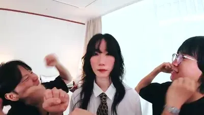 멈출 수 없는 자기 반추, 다브다 'Choo-Choo' 뮤직비디오 속