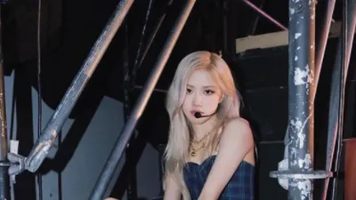 로제 유튜브 깜짝 개설 후 "100만 달성" 골드버튼 받나?