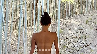 화사, 역대급 파격 노출 위에 하나도 안 입고…