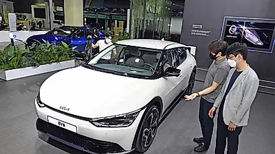기아, ‘xEV 트렌드 코리아 2021’ 참가  일반 관람객 대상 EV6 실차 최초 공개