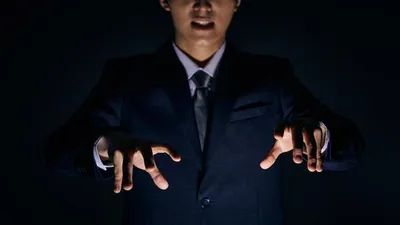 틈만 나면 가스라이팅 하는 남자친구(+10살 차이)