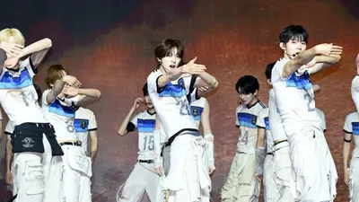 아이덴티티, '더쇼' 1위로 음악방송 3관왕 달성