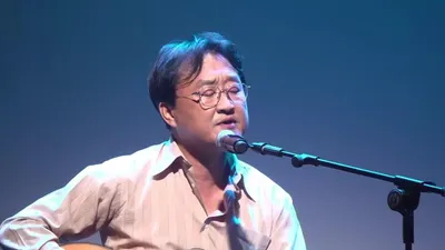 Kim Il-doo在釜山西面现场舞台分享“改变人生的歌曲”与故事包袱