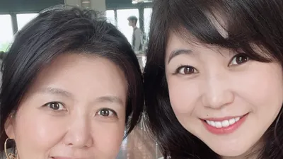 강수정, 진양혜 아나운서와 찰칵 "KBS가 사랑하는 얼굴"