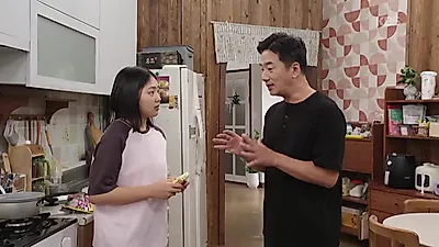 Bae Yoon-gyu、Park Yoo-na，解酒时的持续冲突……电视剧《爱情来了》中的家族对立