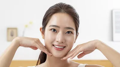 지금은 브이라인 시대, 날렵한 턱선이 생명