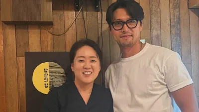 현빈, 휴가 마치고 유튜브 '윤주모' 촬영 현장 포착