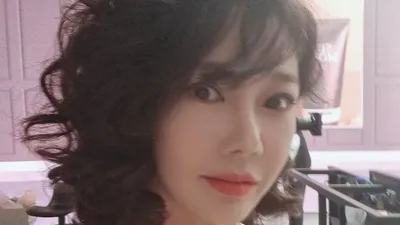 조은숙, 52번째 생일 딸들과 함께…남편은?