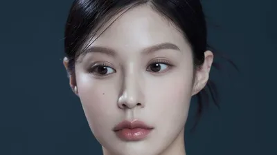 조국 딸 조민 인스타 공개, 연예인급 비주얼 화제
