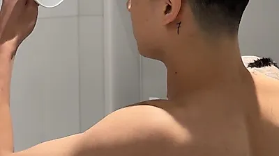 BTS(방탄소년단) 정국 친형이 직접 공개한 사진 화제