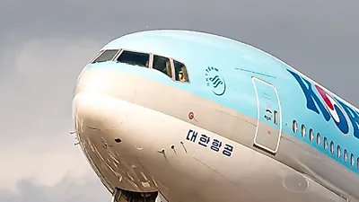 비행기 타려면 날씬해야 한다? 몸무게 측정 논란