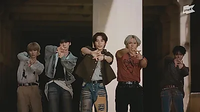ONEUS presenta 'Say Yes!', una canción que captura el sentimiento de esperar el amanecer