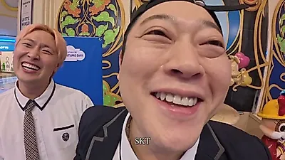 밤 11시 롯데월드 통대관, SKT 장기고객 3천 명과 함께한 '어드벤처 데이'