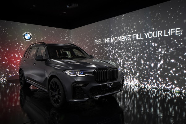 BMW 뉴 X7 다크 쉐도우