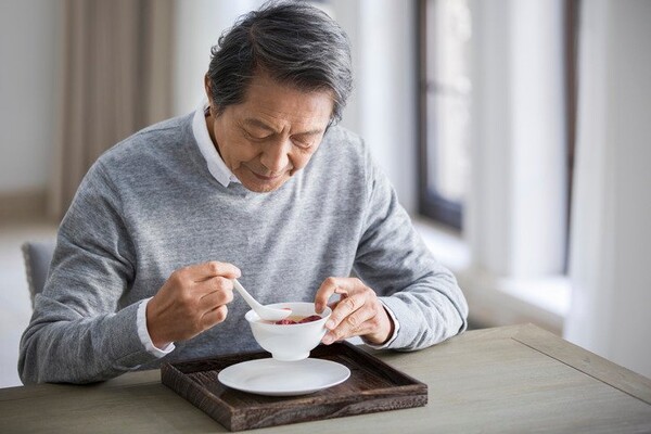넘쳐나는 식욕 폭발! 잠 재울 수 있는 방법